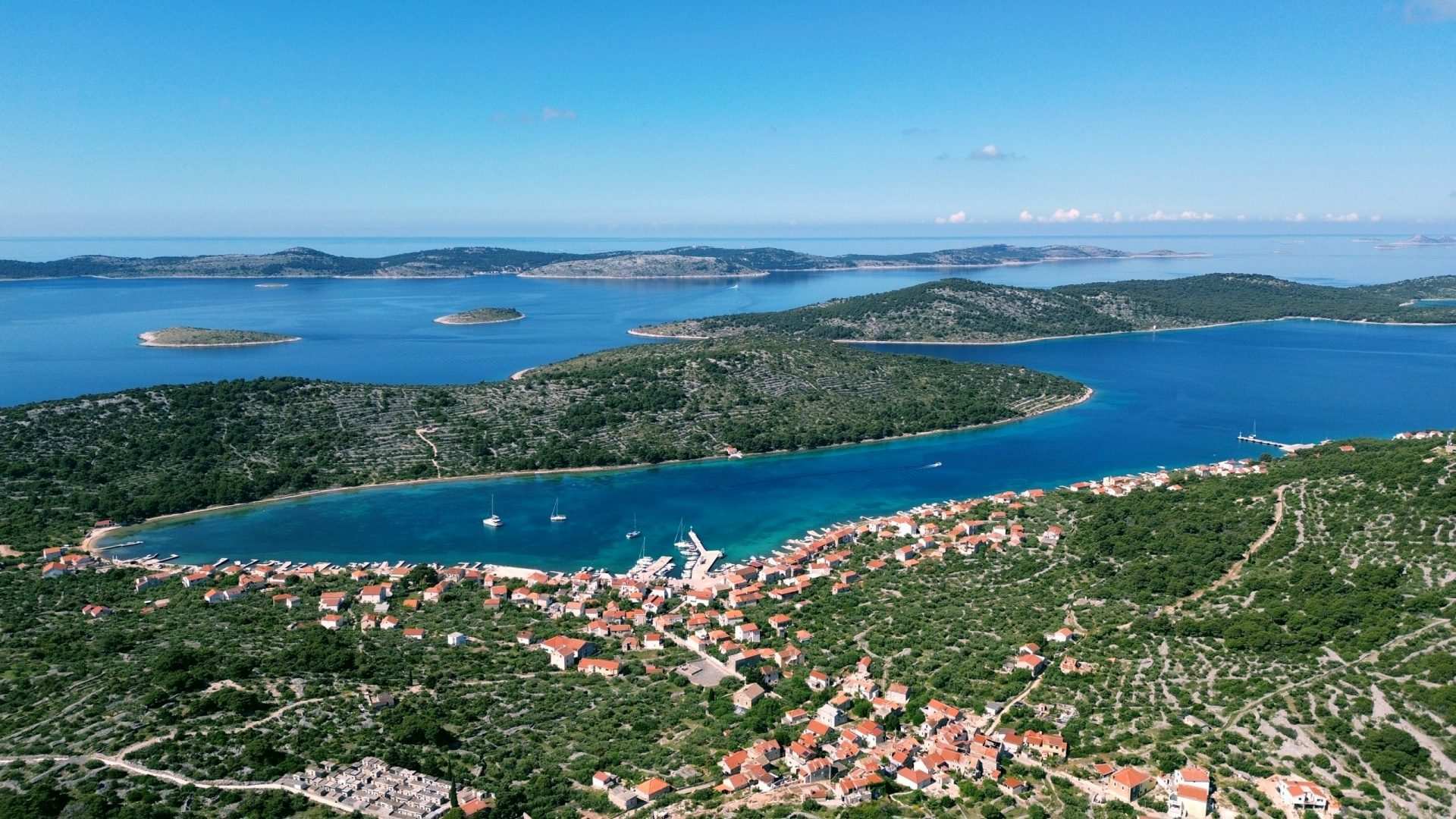 Einzigartige Insellandschaft für Nautiker: der Archipel von Šibenik