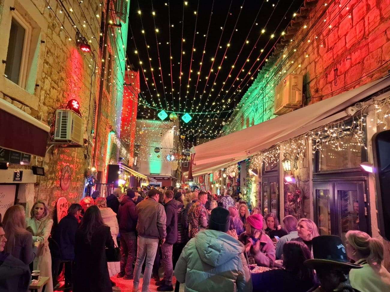 Glühwein um 3 Euro: Kroatiens Adventmärkte buhlen um die Gäste